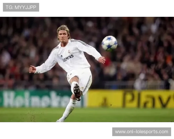 足球巨星高清写真集 展现球场英姿与个人魅力