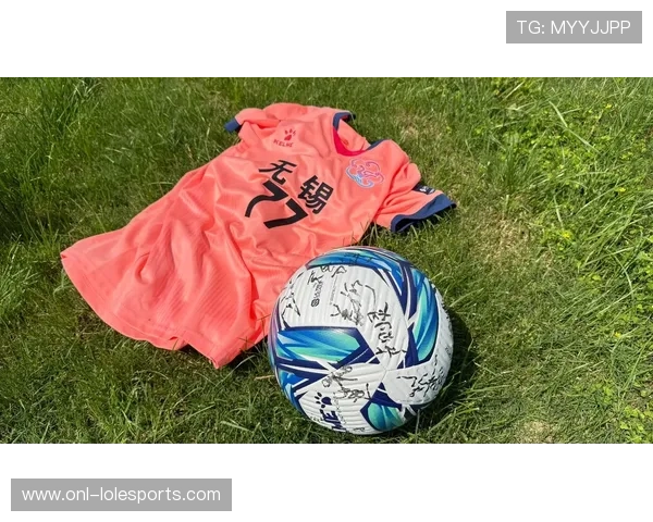 足球星卡签名卡的独特魅力与收藏价值解析 足球星卡签名卡的独特魅力与收藏价值解析